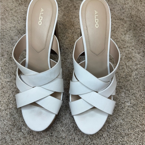 ALDO White Platform Block Heel Sandals | Casuarina Style | Size 9 - Picture 5 of 10